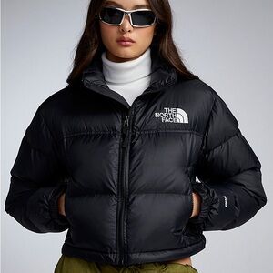 The north face Nuptse Short Jacket cropped jacket puffer size M